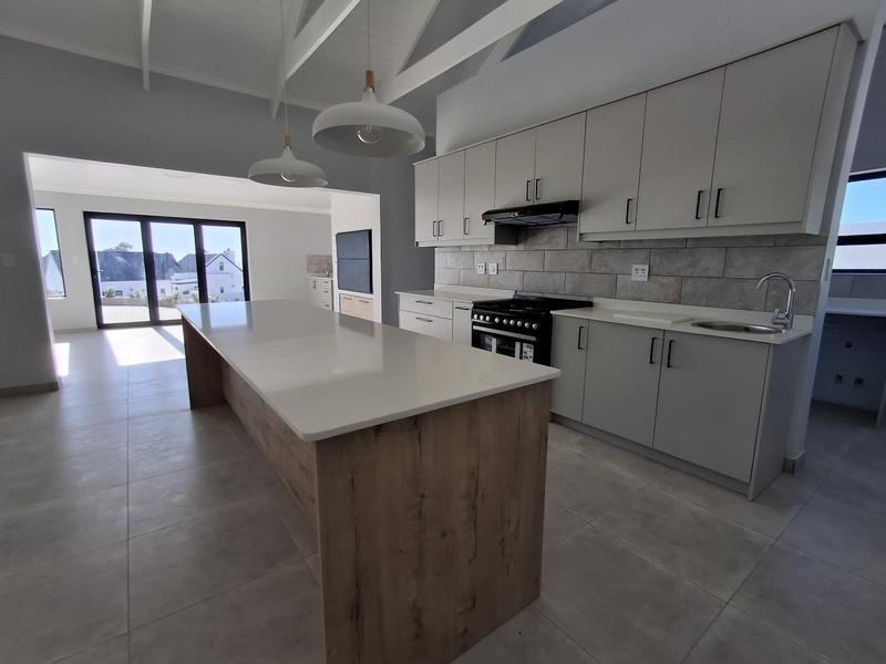 4 Bedroom Property for Sale in Da Gama Bay Western Cape